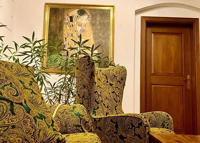 Prague Romantic Apartment Near Charles Bridge